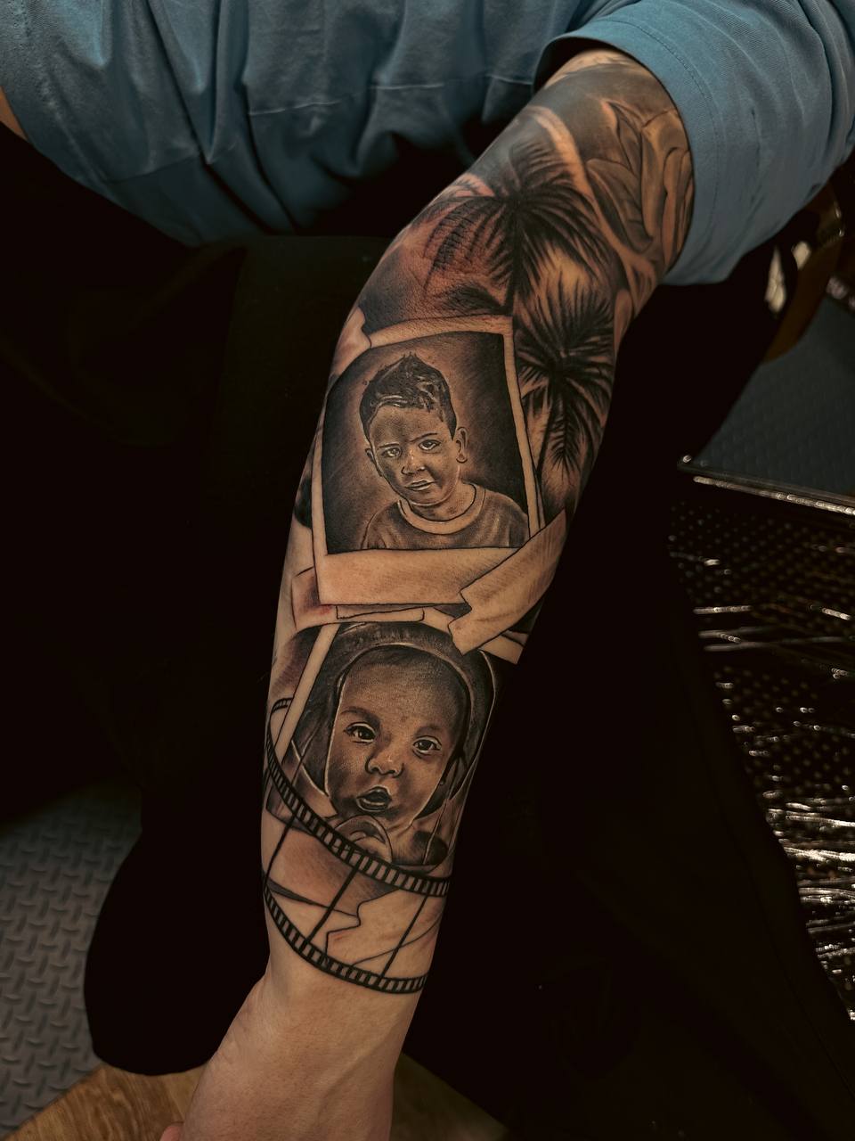 Realism TATTOOS 6 realism tattoo familyu portrait tattoo by vatican lounge manchester uk